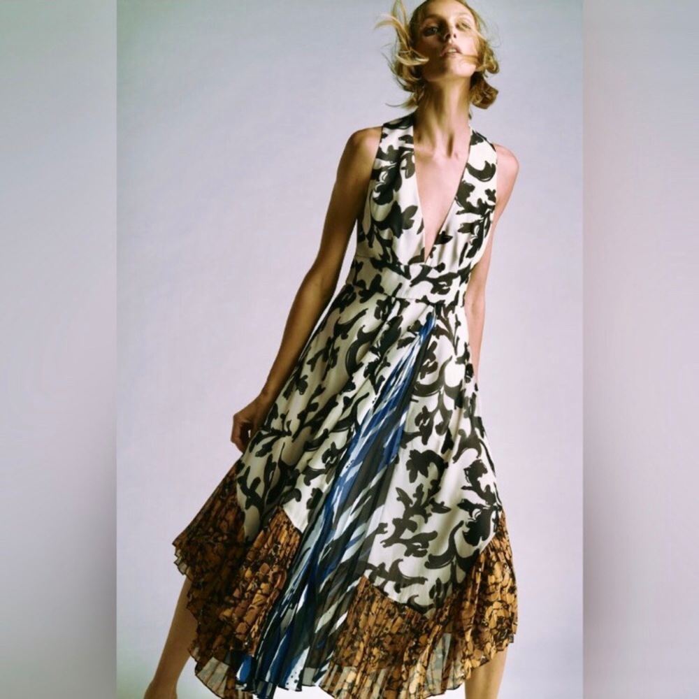 Zara Limited edition print pleated v-neck midi dress sz.XS